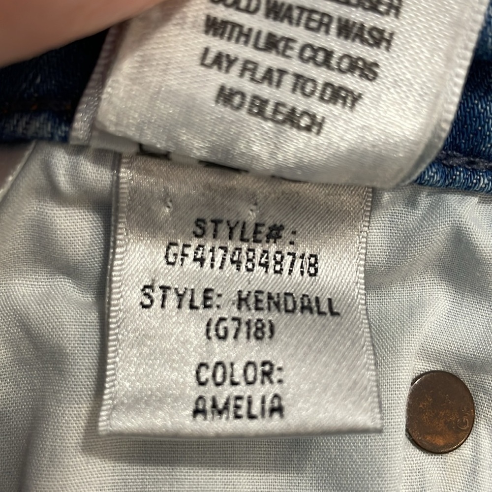 GRLFRND | Kendall | Super Stretch | High-Rise | Skinny Jean | Size 30 - Picture 13 of 17